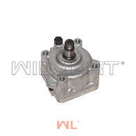 Насос масляный Kubota V2403 (15471-3501-3) Насос масляный Kubota V2403 (15471-3501-3)